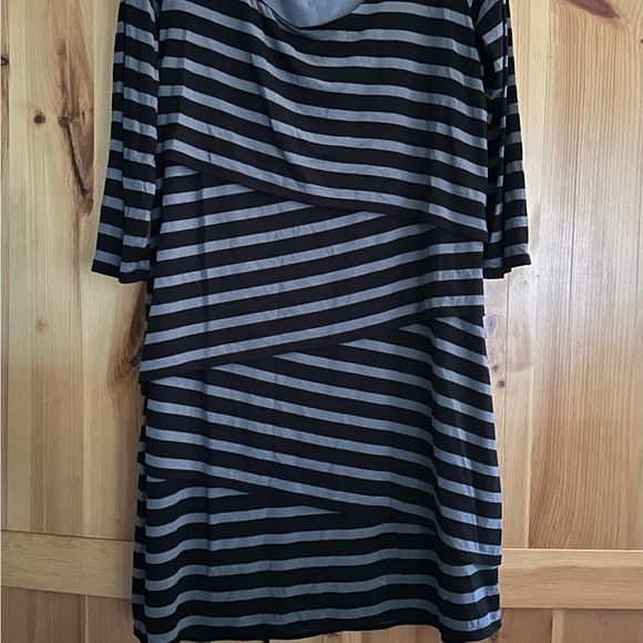 Ann Taylor LOFT  black and gray striped Dress - Picture 2 of 4